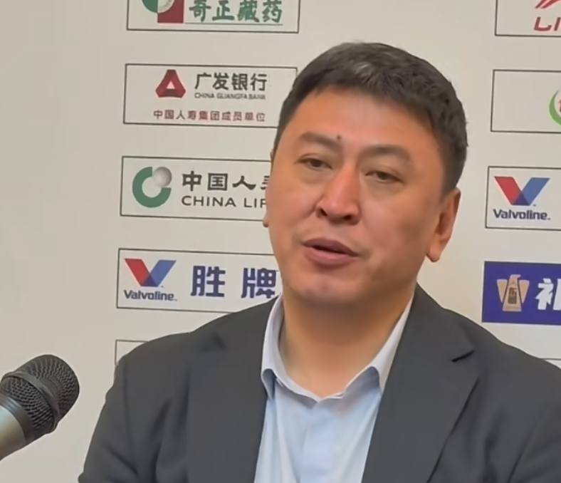 开云网站-惜败北京发布会！王世龙认可攻守被杰曼打服，祝铭震强调积极训练